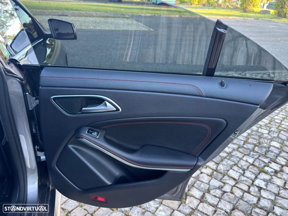 Mercedes-Benz CLA 220 d 7G-DCT AMG Line - 19