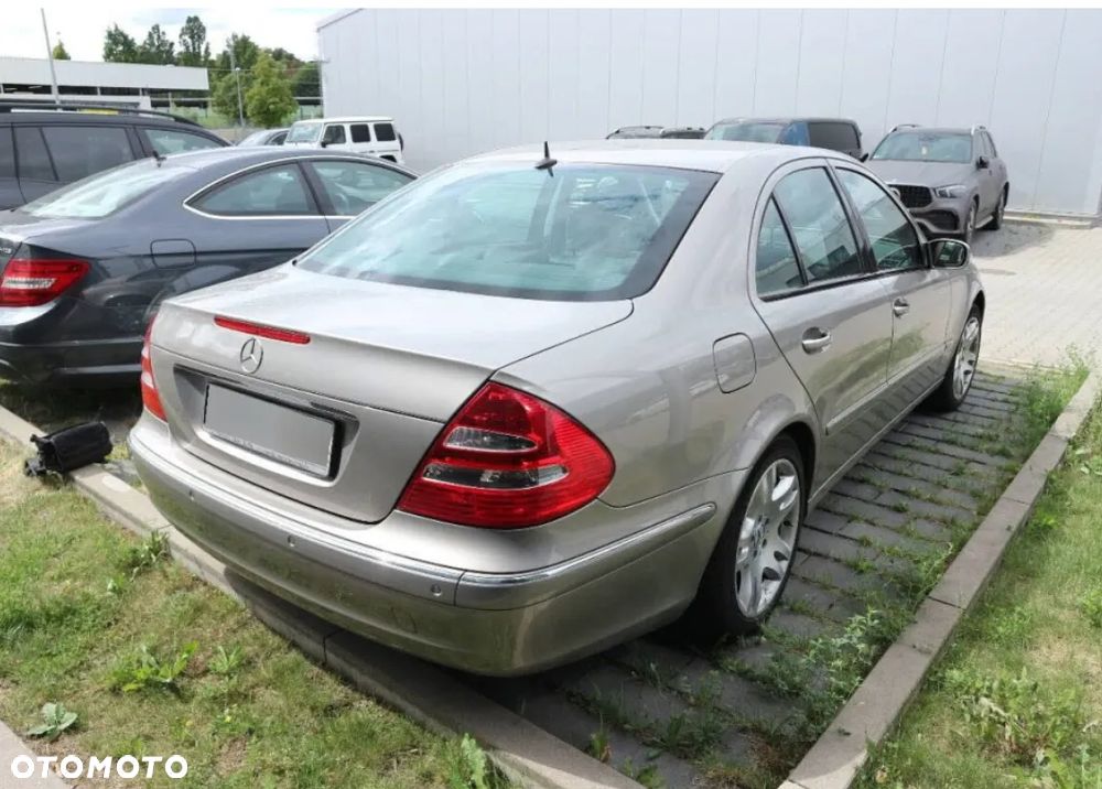 Mercedes-Benz Klasa E 500 Elegance Sport Edition - 3