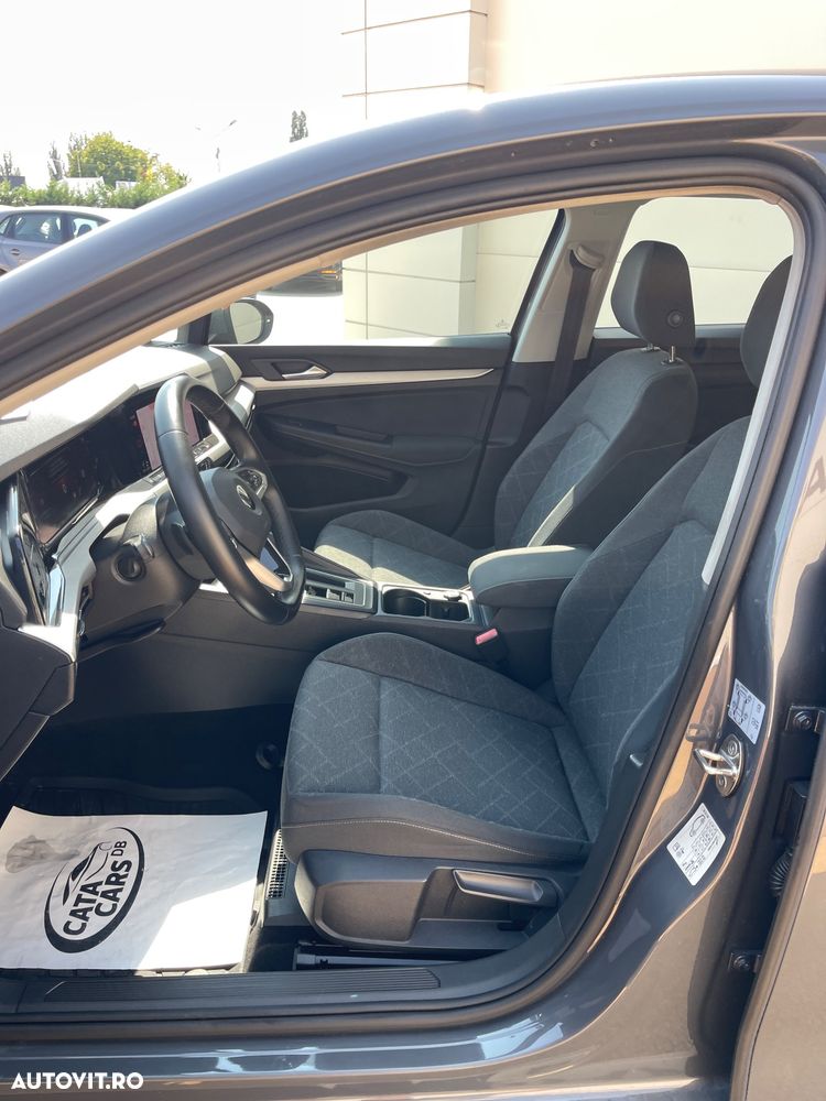 Volkswagen Golf 1.5 eTSI ACT DSG MHEV Life - 31