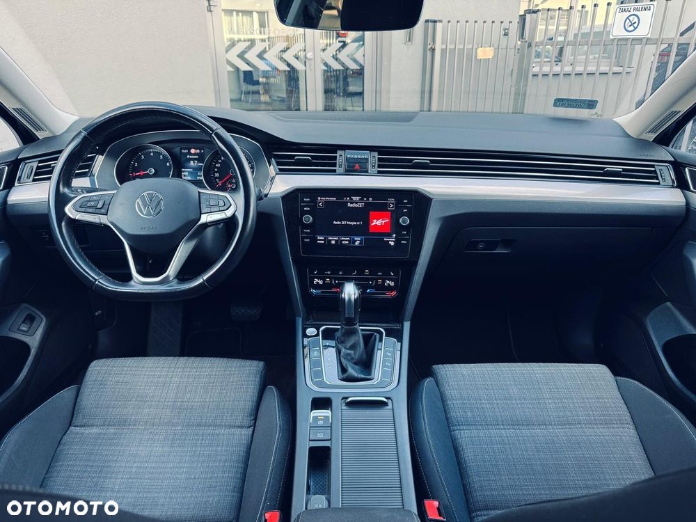 Volkswagen Passat - 19