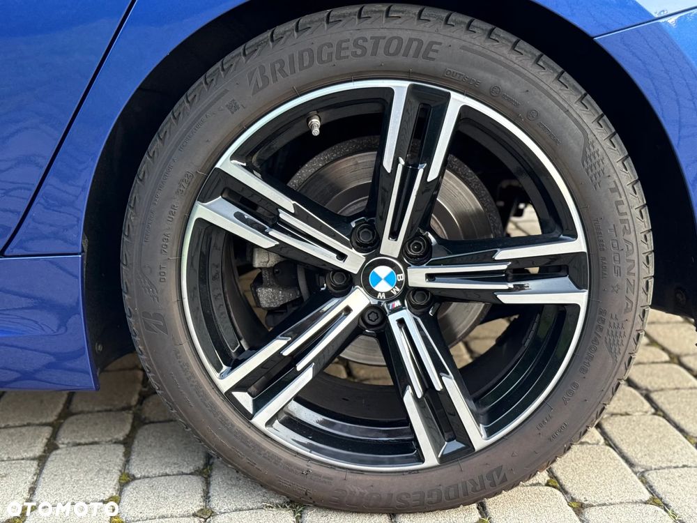 BMW Seria 3 320d xDrive M Sport sport - 38
