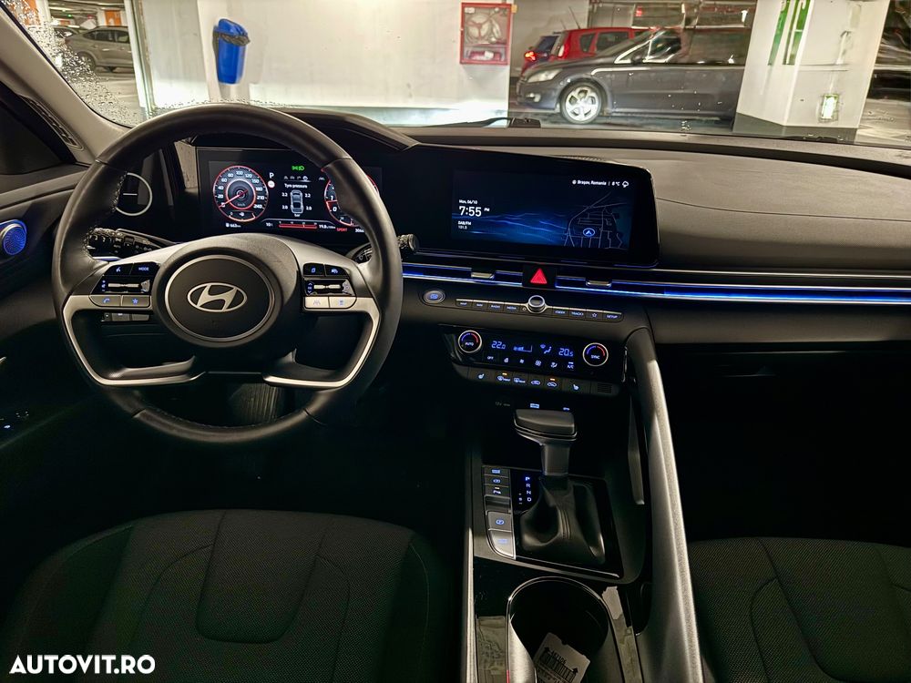 Hyundai Elantra 1.6 l 123 CP CVT Highway - 9