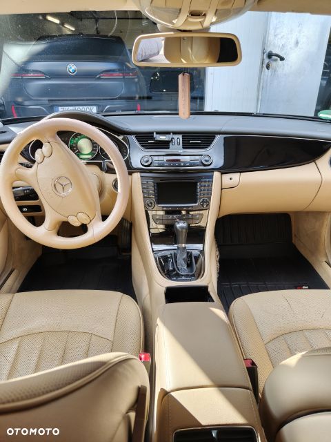 Mercedes-Benz CLS - 11