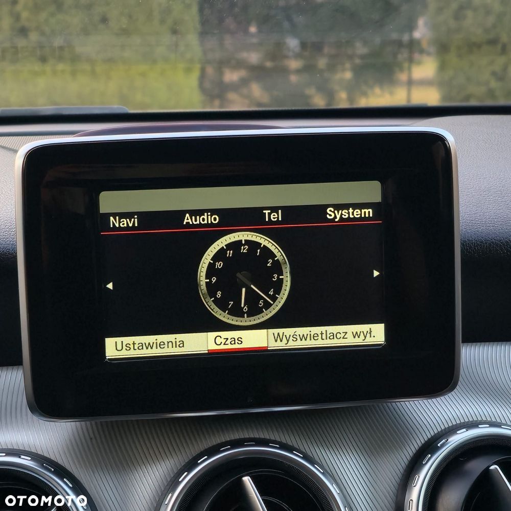 Mercedes-Benz GLA 220 d 4Matic 7G-DCT AMG Line - 31