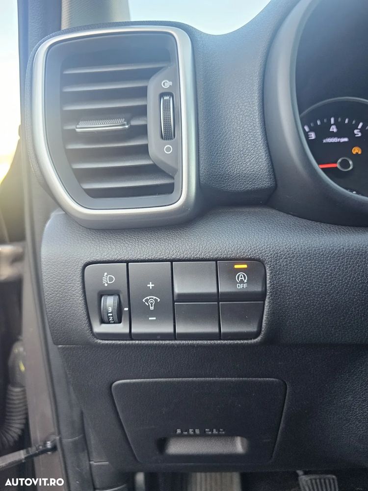 Kia Sportage 1.6 GDI 6MT 4x2 Style - 16