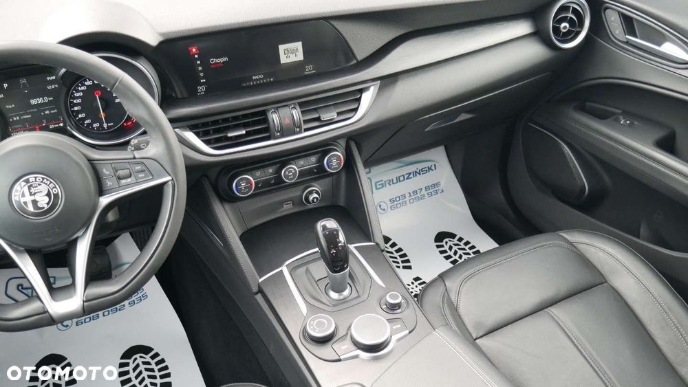 Alfa Romeo Stelvio - 18