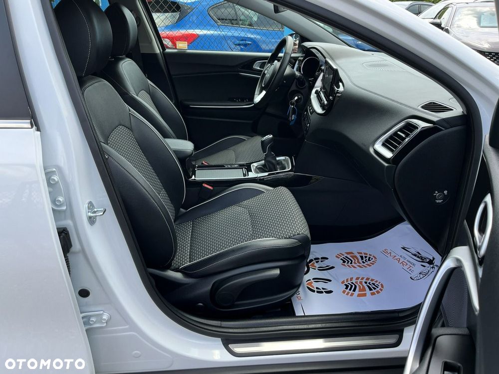 Kia XCeed 1.5 T-GDI M - 29
