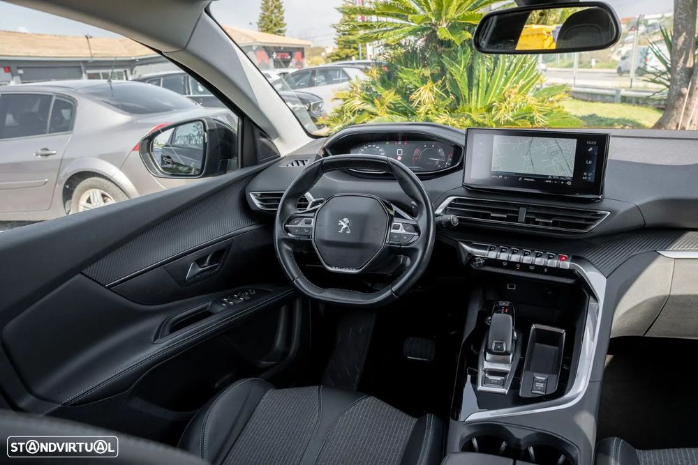 Peugeot 5008 1.5 BlueHDi Allure EAT8 - 8