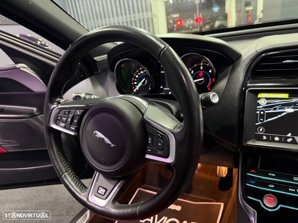 Jaguar XE E-Performance Aut. R-Sport - 16