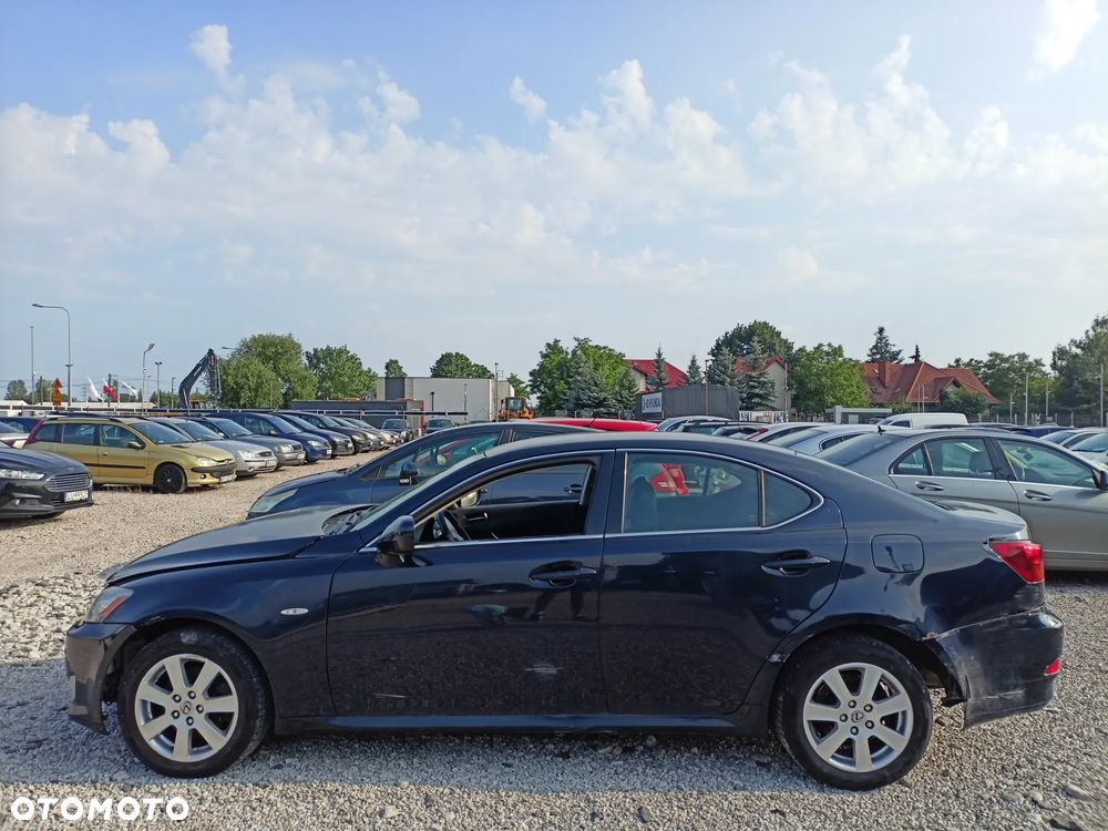 Lexus IS - 2