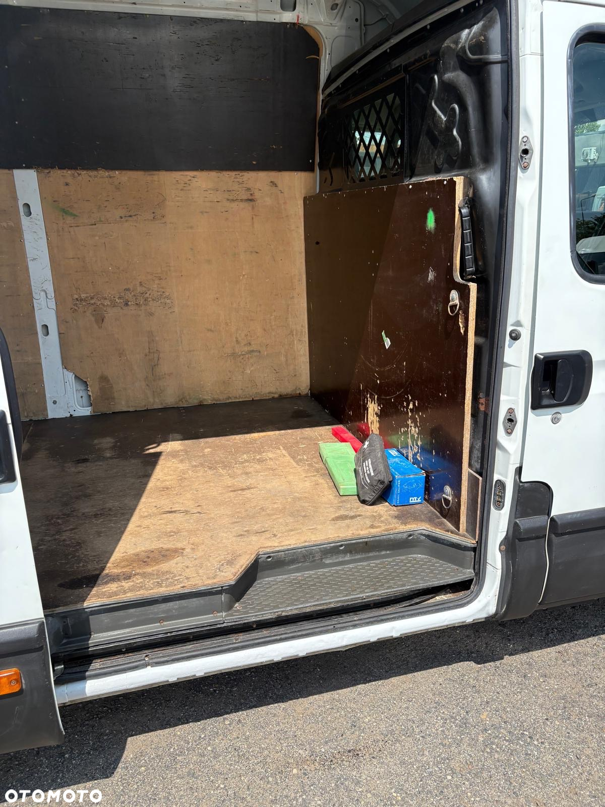 Iveco 35S13 2013/14r 2.3 125ps Maxi hak 3500kg Klima - 14