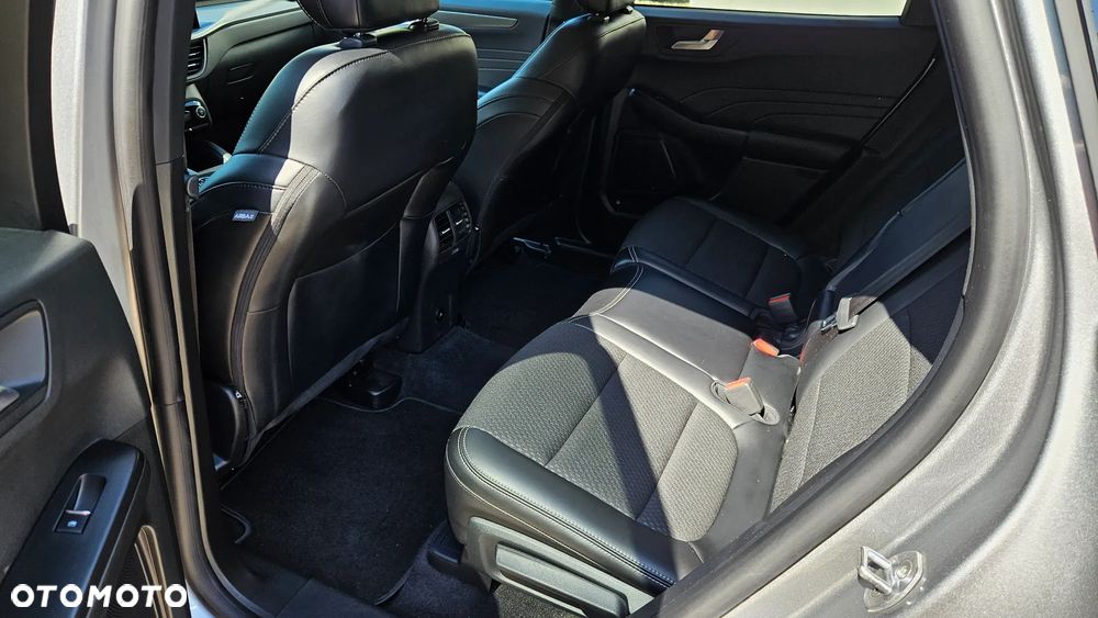 Ford Kuga - 23