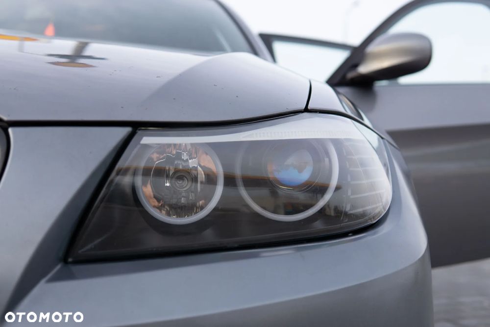 BMW Seria 3 320d xDrive DPF Edition Fleet Sport - 11