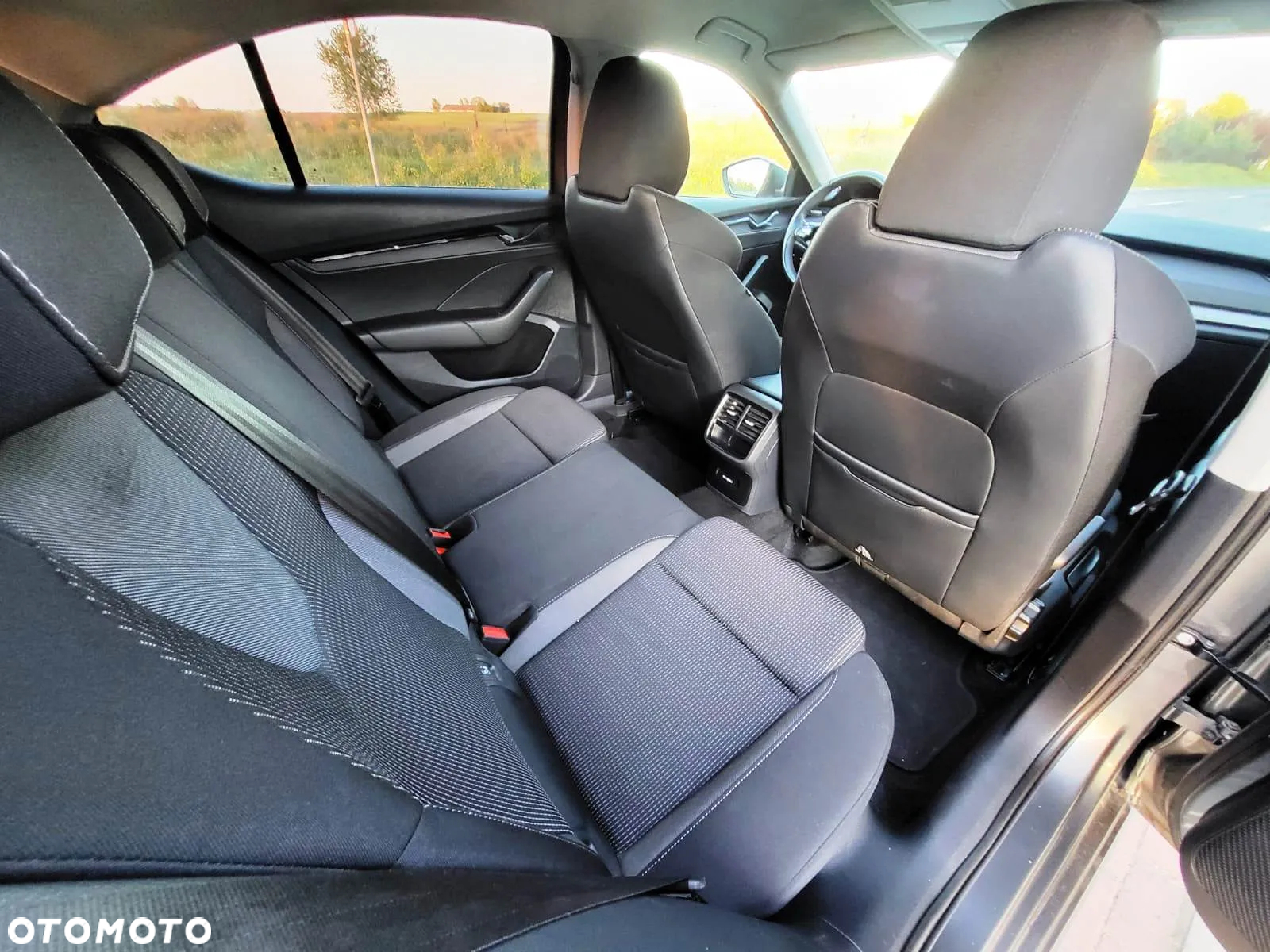 Skoda Octavia 2.0 TDI Ambition DSG - 14