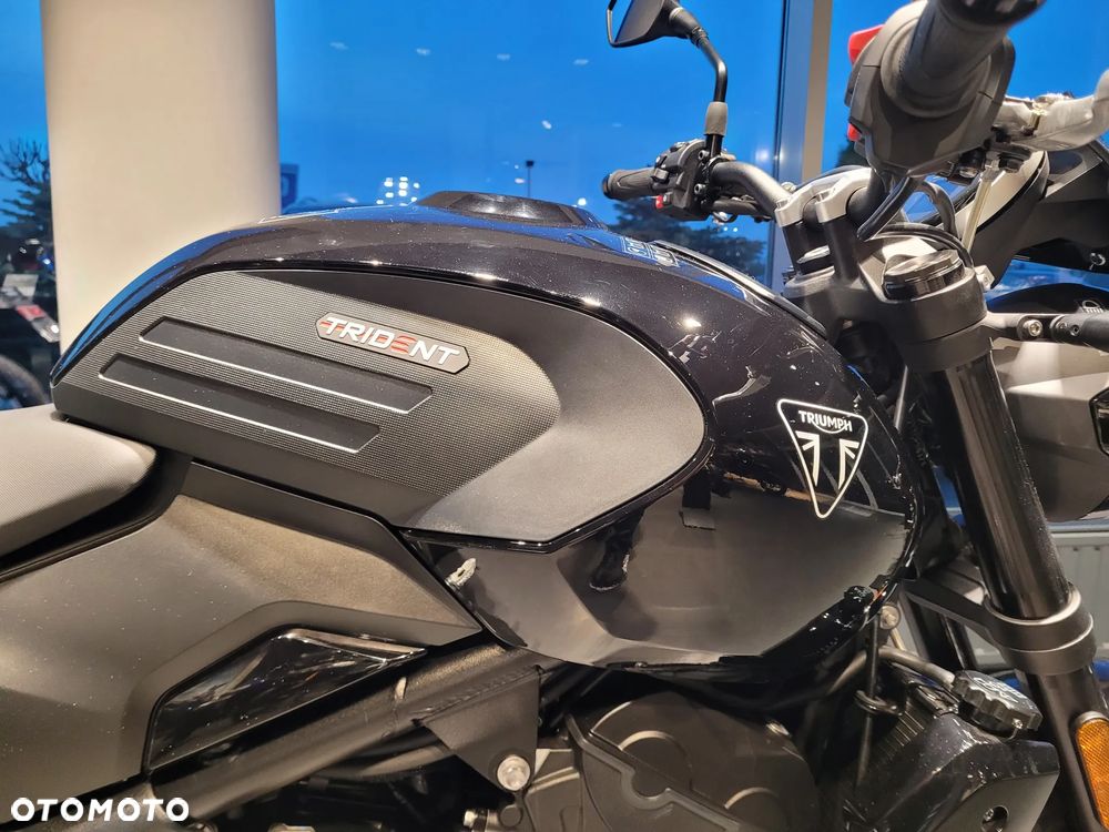 Triumph Trident - 3