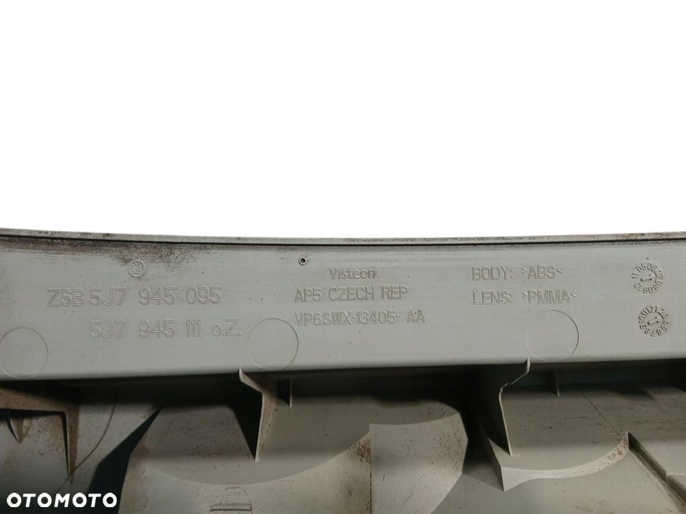 lampa lewa tylna tył skoda roomster 5j7945095 5j7945111 - 4