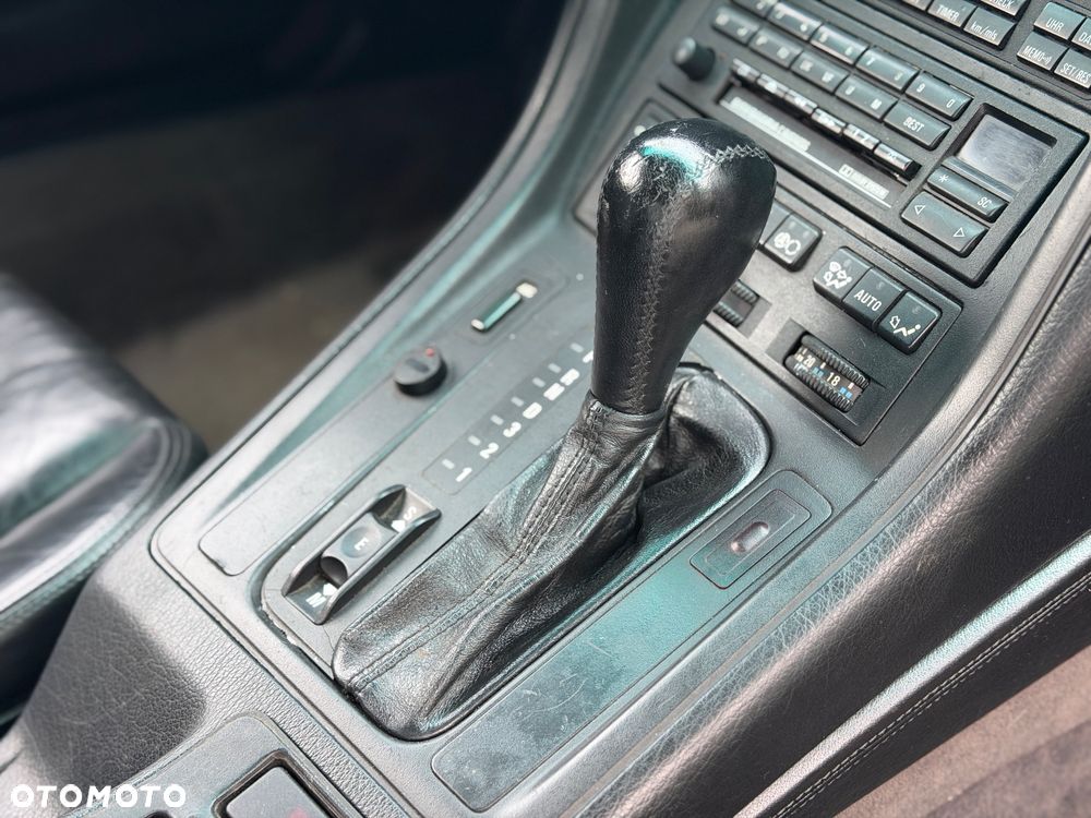 BMW Seria 8 - 25