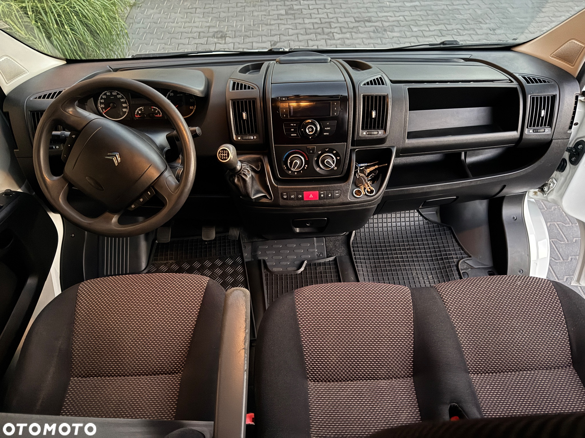Citroën Jumper 33 L2H2 Shine - 7