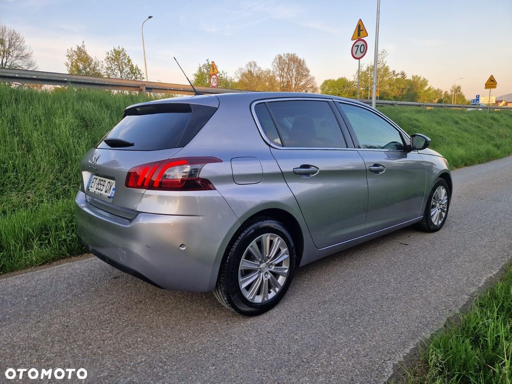 Peugeot 308 - 3