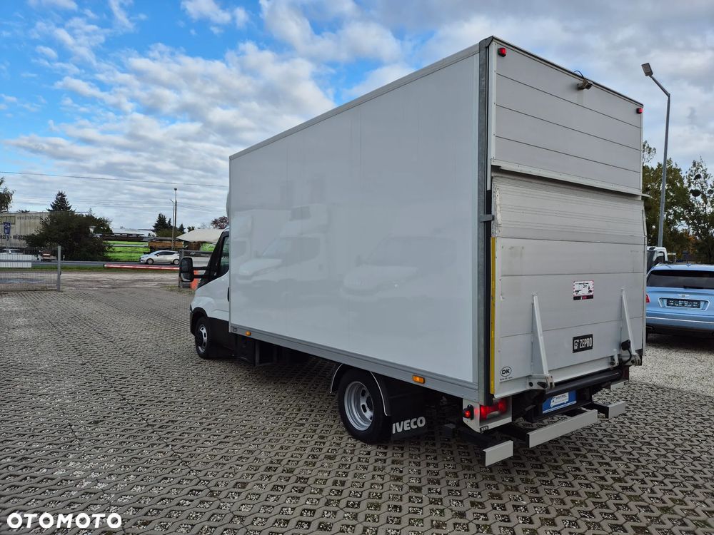 Iveco Daily 35C16 Hi-Matic, Kontener 8PAL, Winda 750Kg - 9