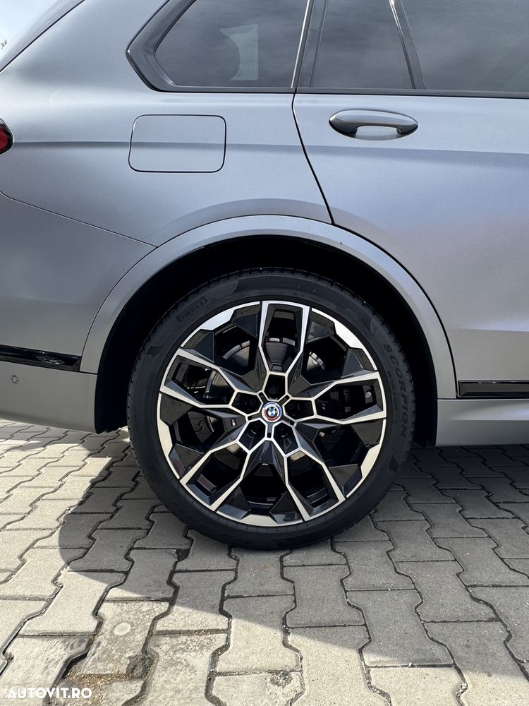 BMW X7 xDrive40d AT MHEV - 10