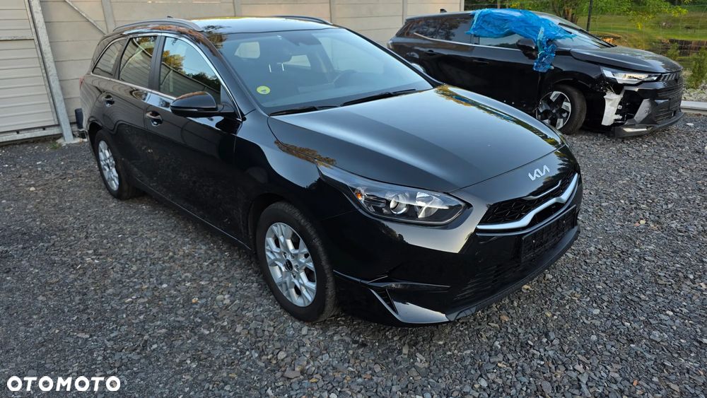 Kia Ceed 1.6 CRDi mHEV M - 1