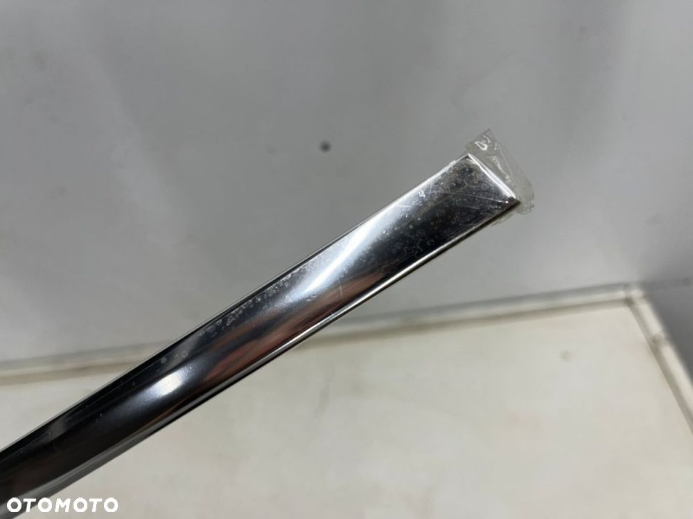 Listwa Porsche Macan 95b NOWA prawa przednia chromowana górnej uszczelki zewnętrznej szyby drzwi - 4