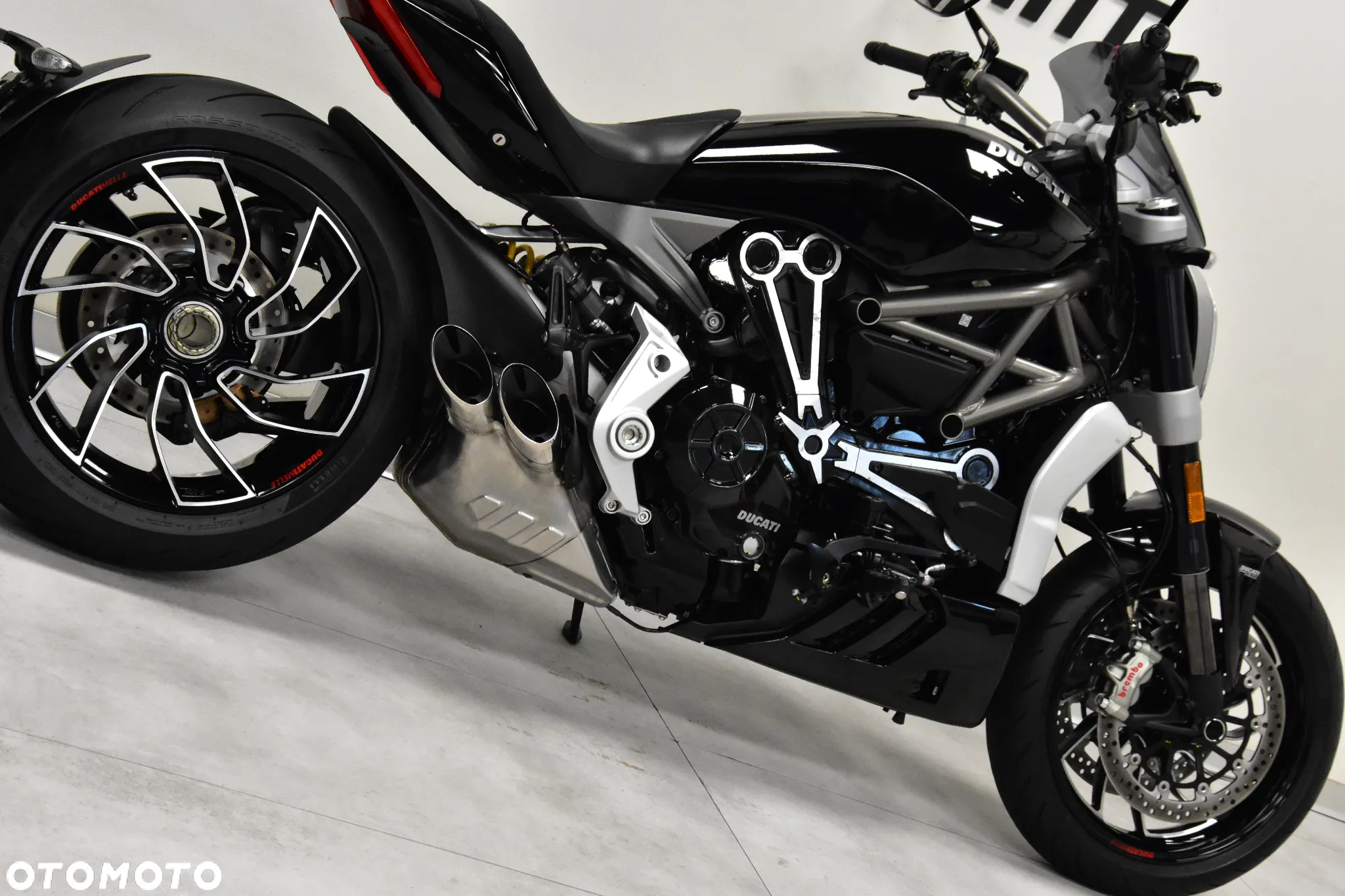 Ducati Diavel - 13