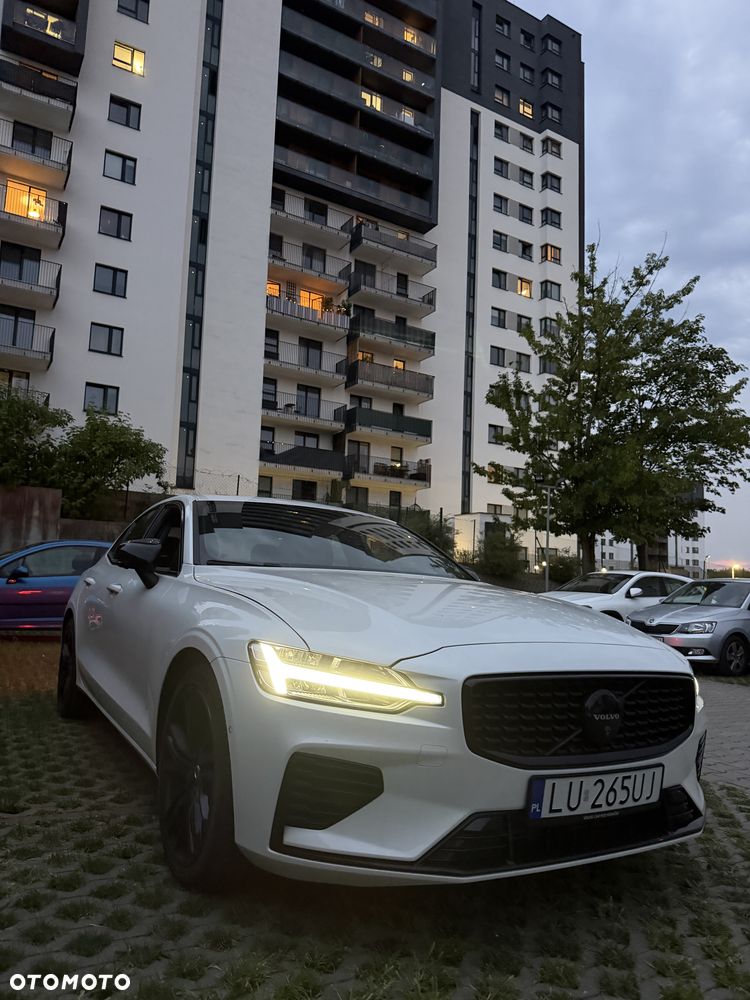 Volvo S60 T8 Recharge AWD Plus Dark - 6