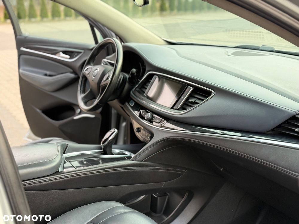 Buick Enclave - 32