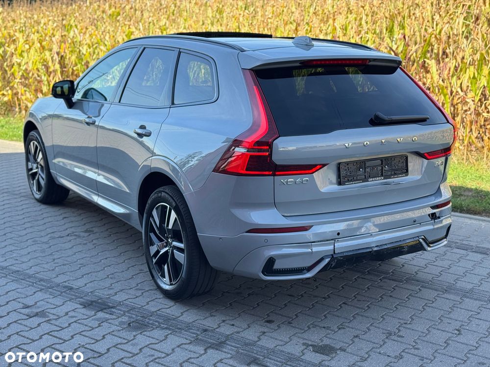 Volvo XC 60 B5 B AWD Plus Dark - 26