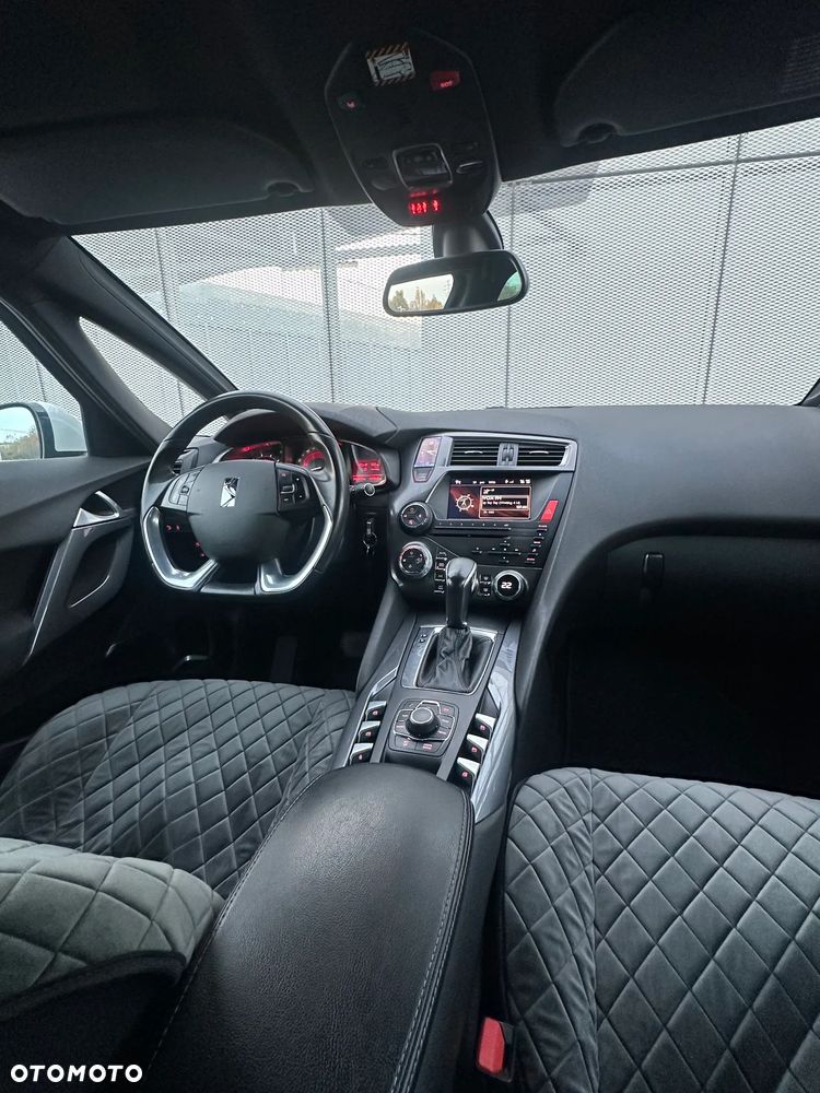 Citroën DS5 THP 155 SoChic - 17