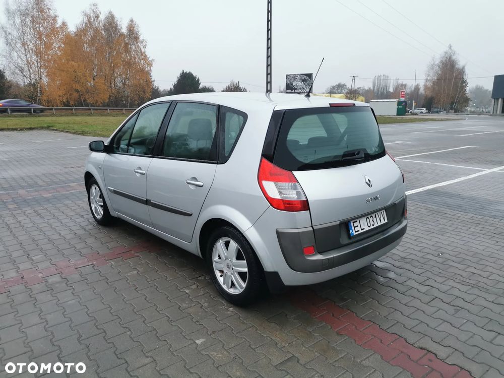 Renault Scenic - 16