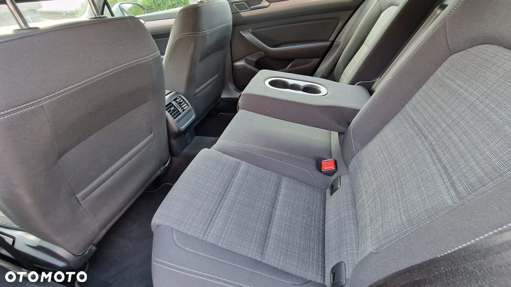 Volkswagen Passat 1.5 TSI EVO Business DSG - 20