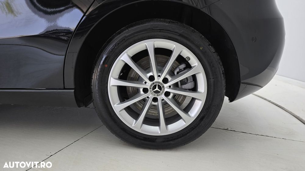 Mercedes-Benz A - 22