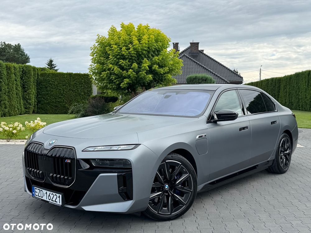 BMW Seria 7 M760e PHEV xDrive Individual Edition sport - 2