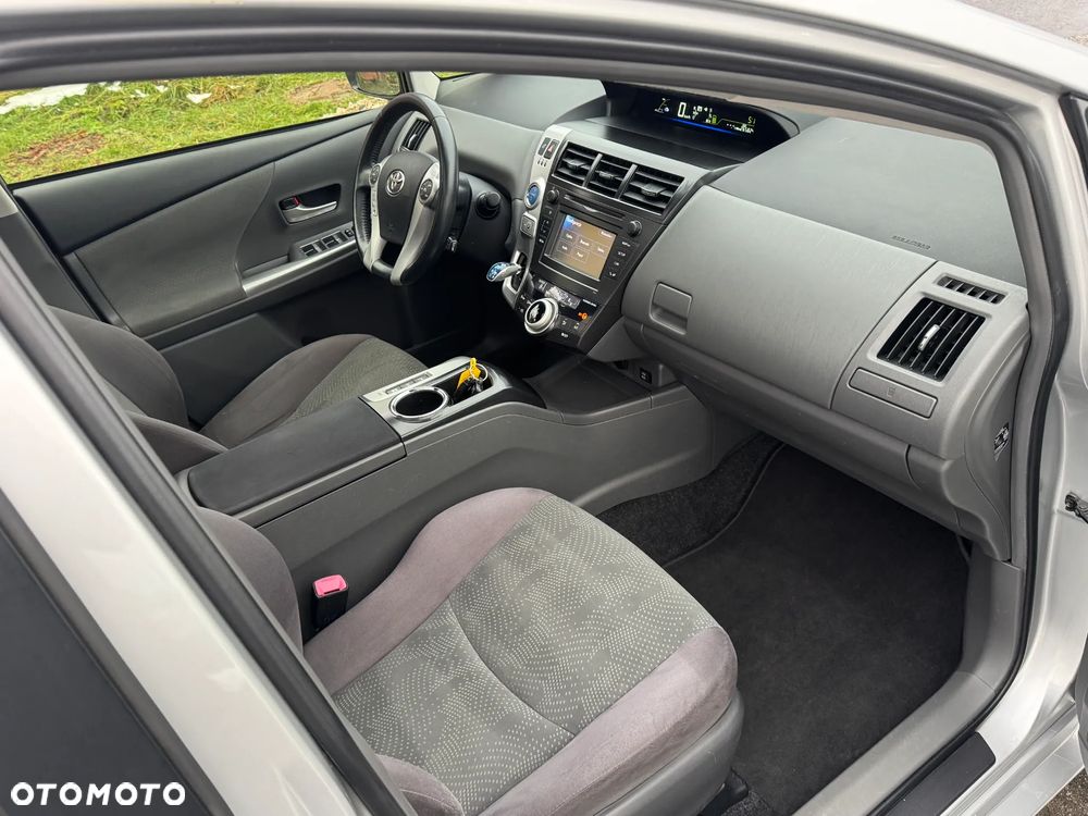 Toyota Prius+ (Hybrid) Comfort - 12