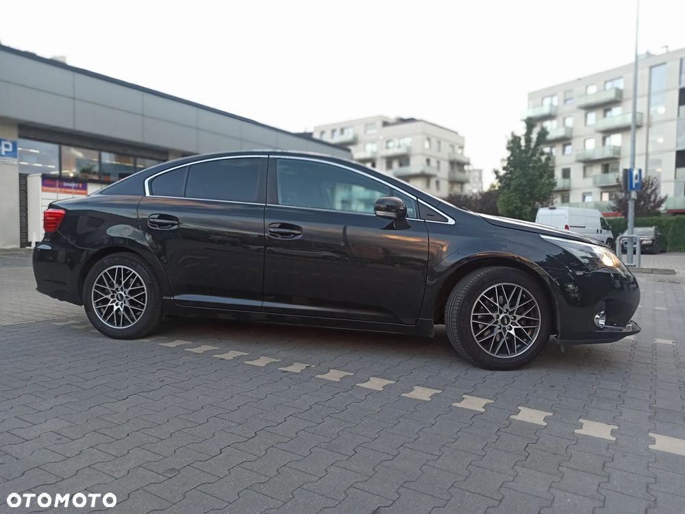 Toyota Avensis 1.8 Active - 3
