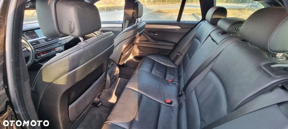 BMW Seria 5 520d Touring - 8