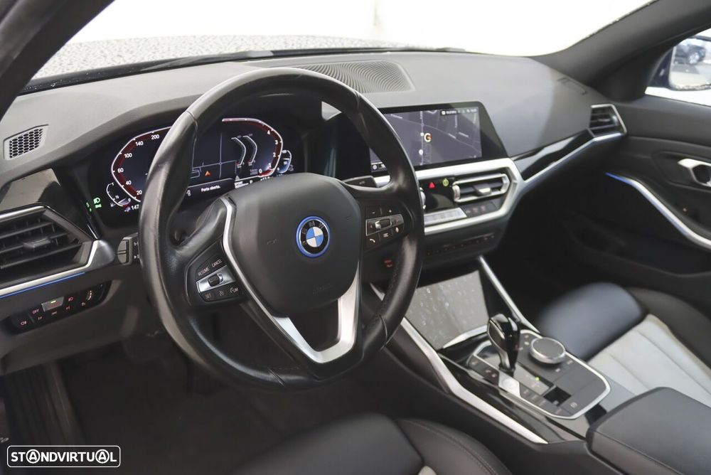 BMW 320 e Line Sport Auto - 3
