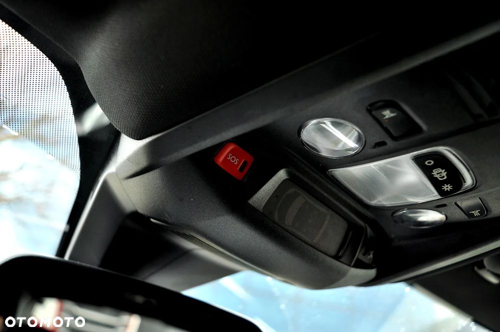 Peugeot 3008 1.5 BlueHDi GT S&S - 38