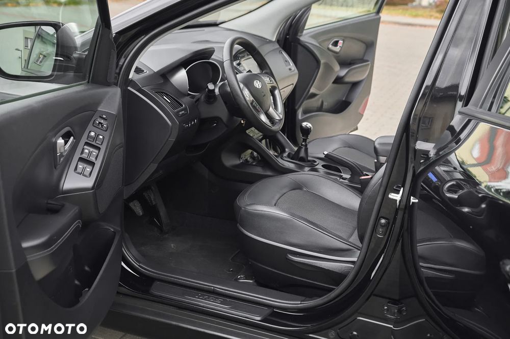 Hyundai ix35 1.7 CRDi Premium 2WD - 19
