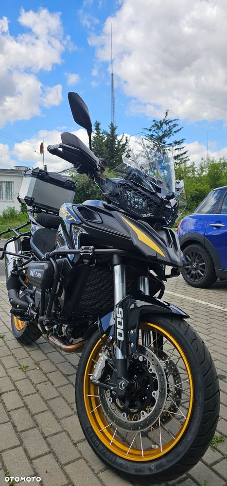 QJMOTOR SRT900SX - 3