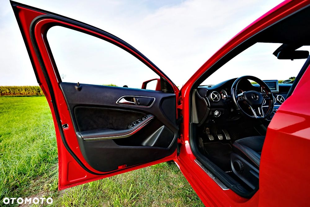 Mercedes-Benz Klasa A 180 BlueEfficiency Edition - 11