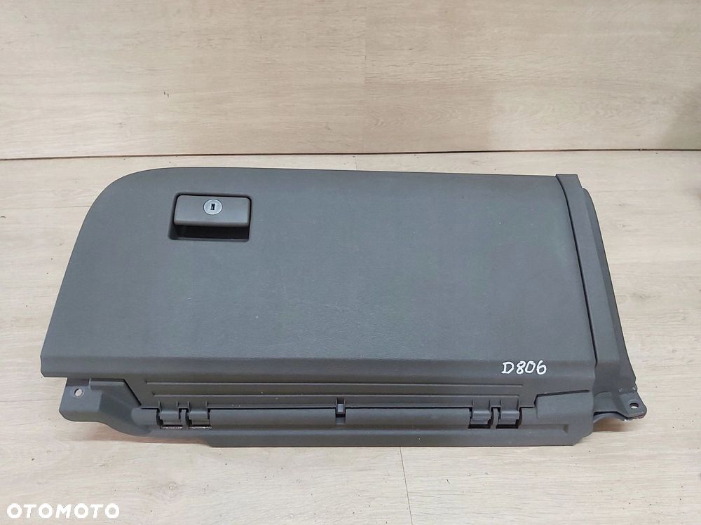 TOYOTA Sienna XL30 11-16r schowek deski pasażera 55045-08030 - 1