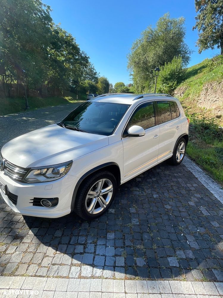 Volkswagen Tiguan 2.0 TDI 4Motion DSG Sport & Style - 1