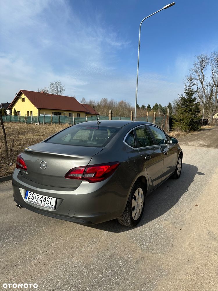 Opel Astra 1.4 T EU6 - 6