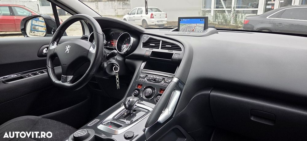 Peugeot 3008 Hybrid4 - 30