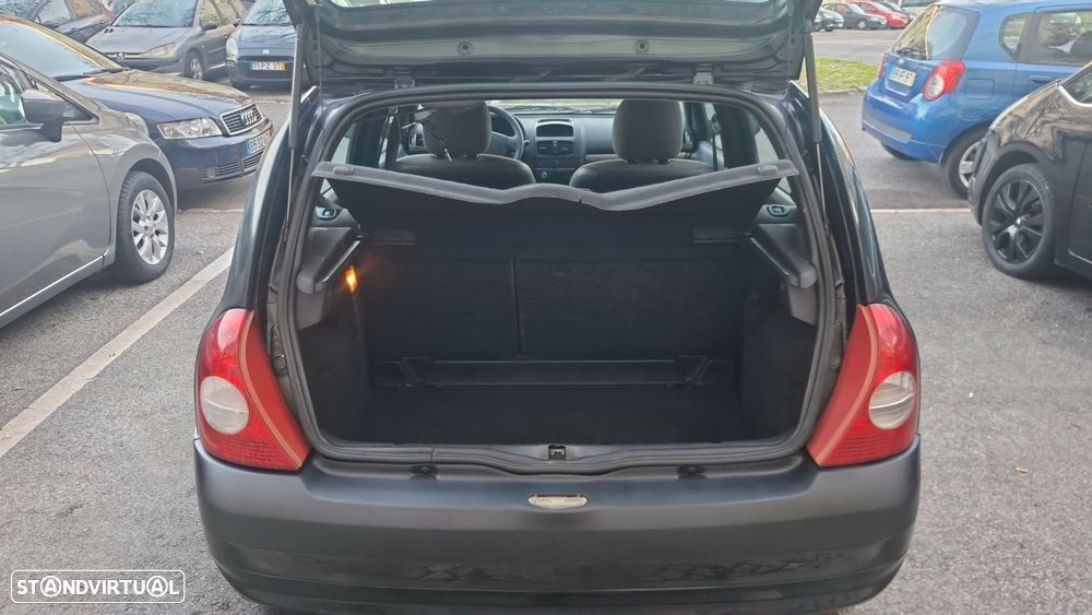 Renault Clio 1.2 16V Confort - 6