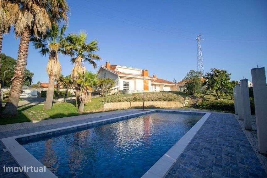 Moradia 8 suites e casa independente com 2 suítes, com piscinas... - Grande imagem: 2/48